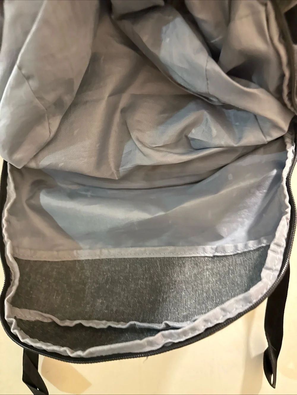 Under Armour Gray and Black Men’s Backpack excellent travel
